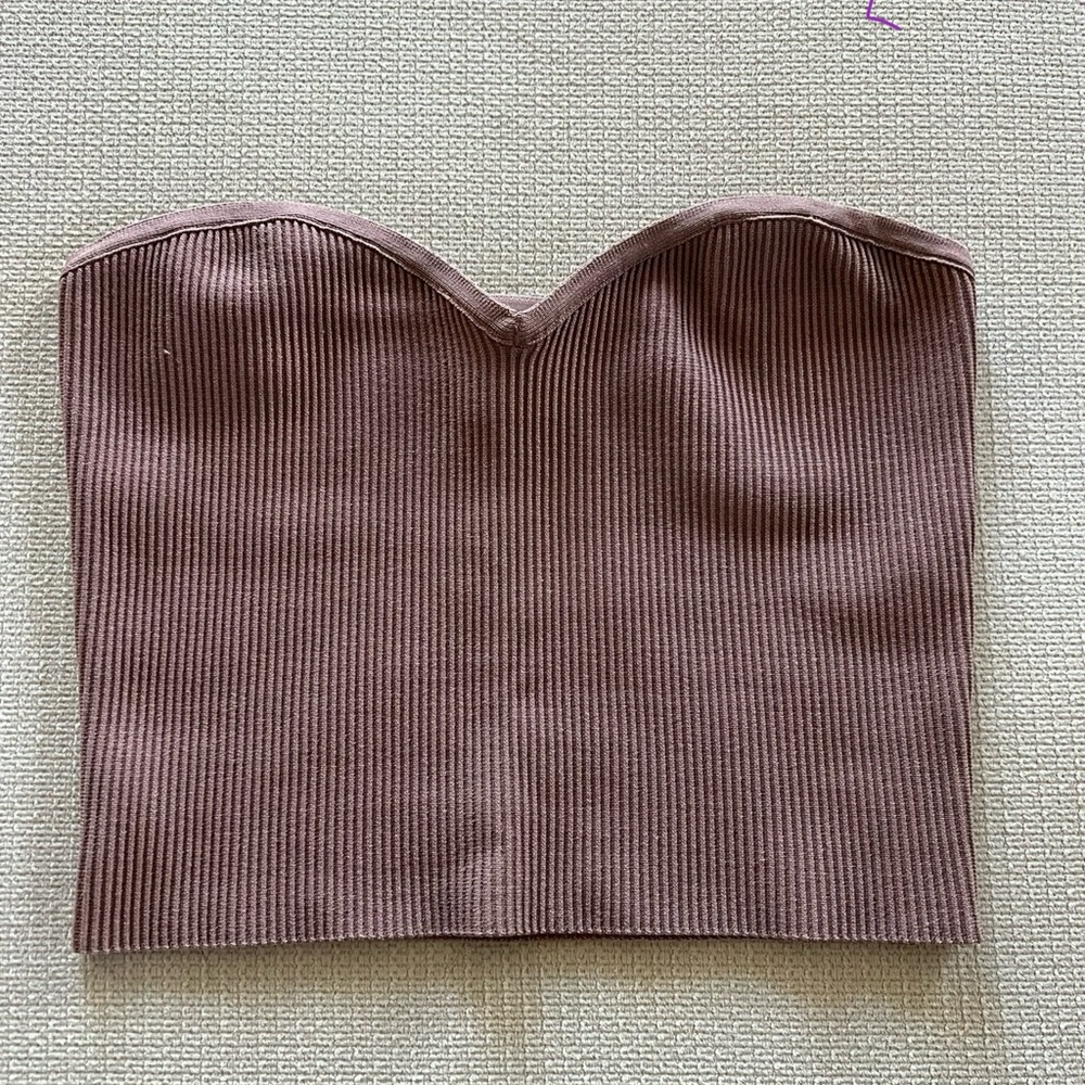 Aritzia Ribbed Strapless Top